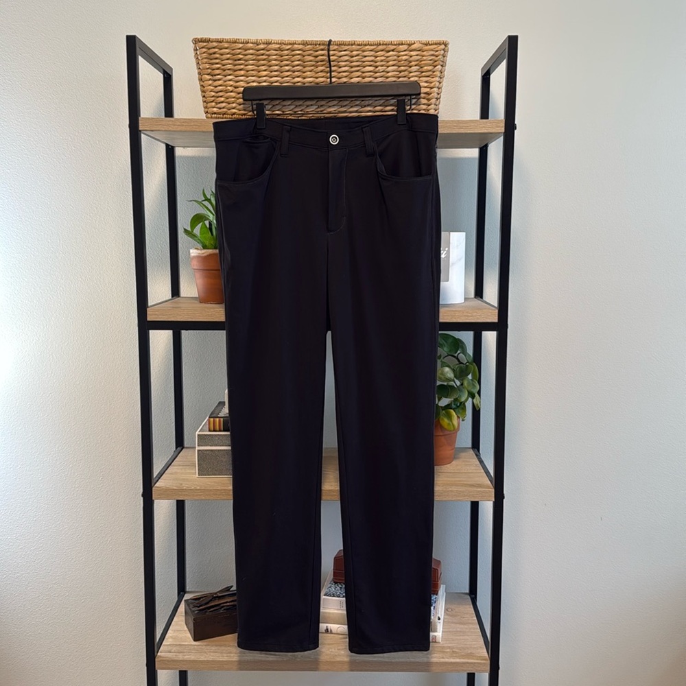 NWT Buki Take 5 Pant Rib Knit Luxury Technical Sportswear Slim Leg Pant, Large
